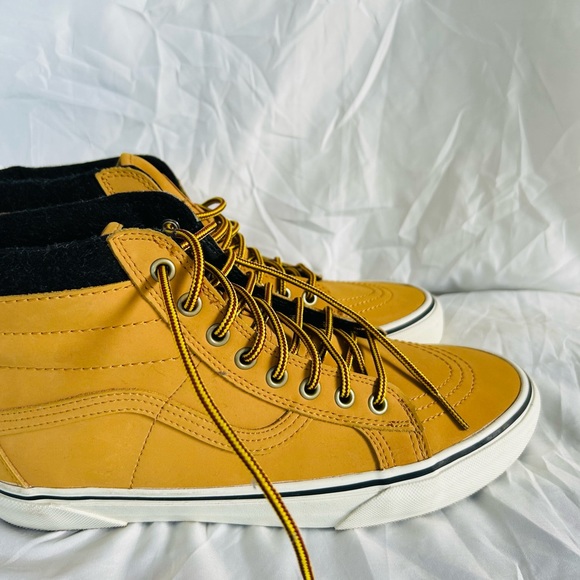 Vans - Picture 4 of 4